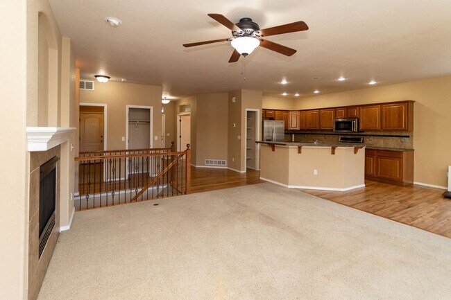 Building Photo - 9922 Red Sage Dr