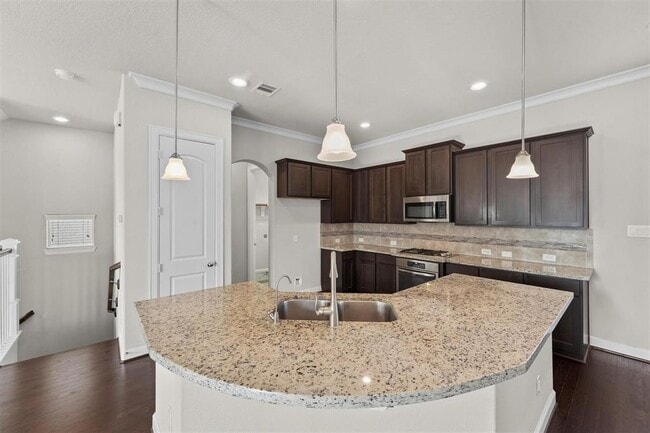 Building Photo - 9611 Knights Station Dr