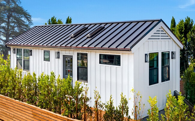 Building Photo - 6763 Case Ave