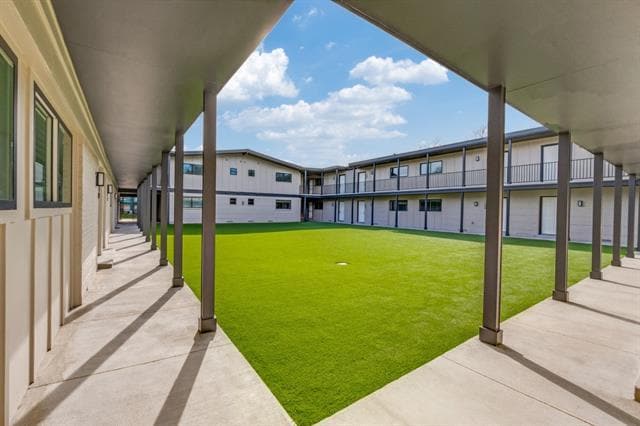 Building Photo - 5917 Gaston Ave