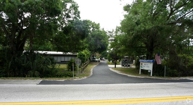 Primary Photo - Hibiscus Mobile Haven
