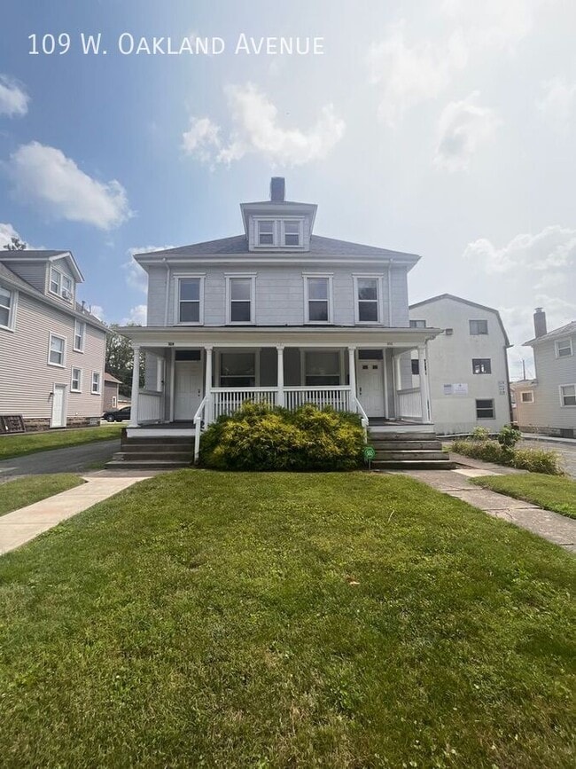 Primary Photo - 109 W Oakland Ave