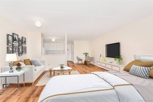 Primary Photo - 1155 Warburton Ave