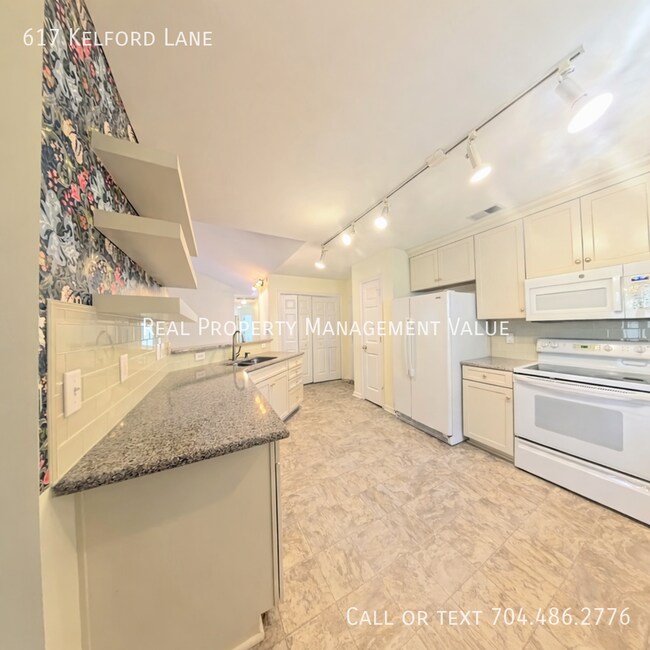 Building Photo - 617 Kelford Ln