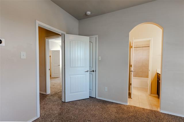 Building Photo - 9809 Moccasin Creek Ln