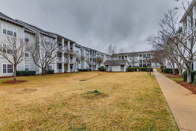 Building Photo - 303 Helen Keller Blvd