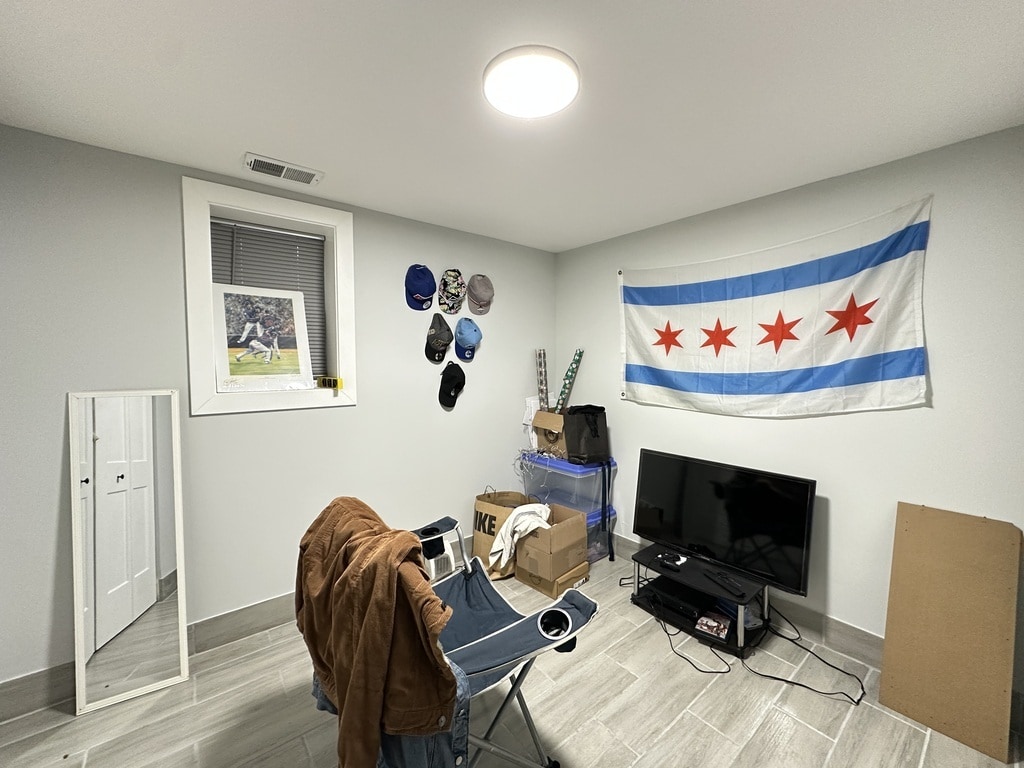 Building Photo - 1721 N Mozart St