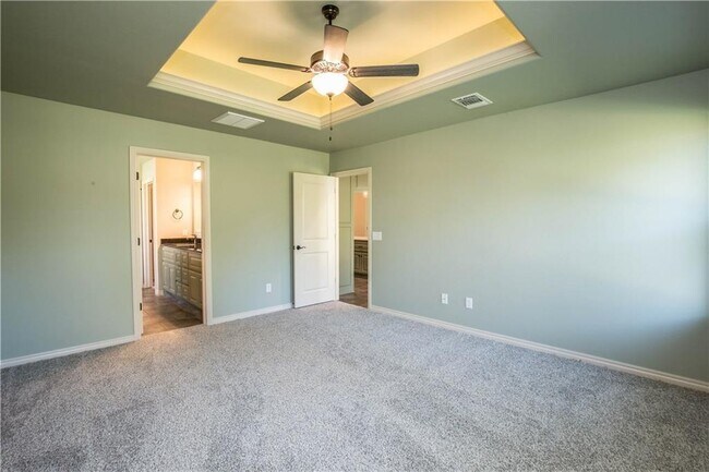 Building Photo - 2801 Cypress Springs Blvd