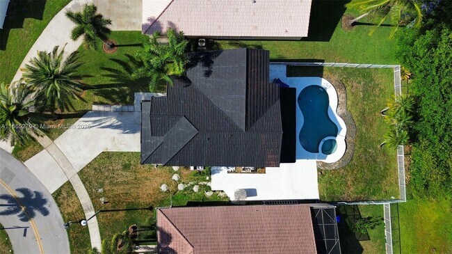 Building Photo - 1211 SW 178th Way