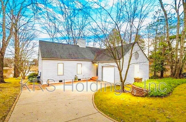 Building Photo - 487 Westwood Rd