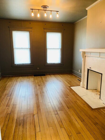 Building Photo - 507 Second Street Marietta