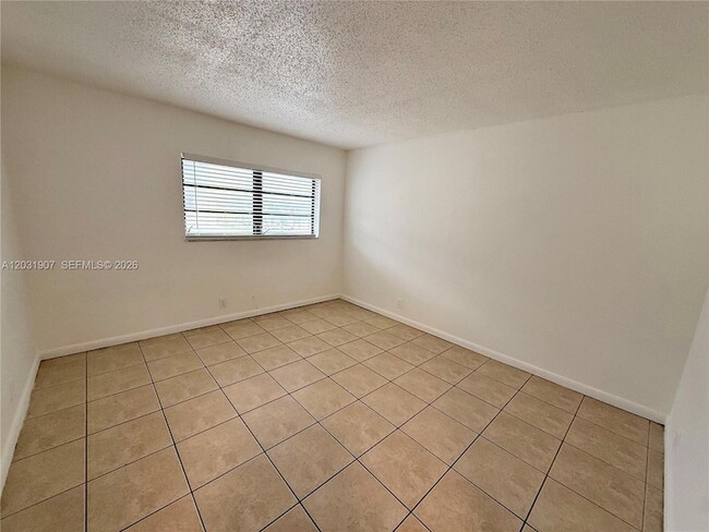 Building Photo - 2410 NW 52nd Ave