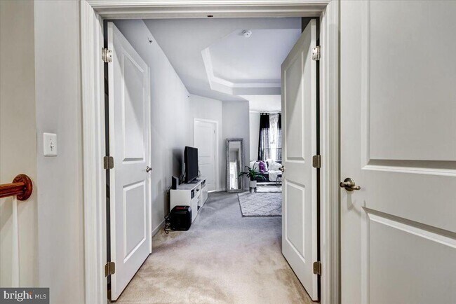 Building Photo - 3550 Briarwood Dr