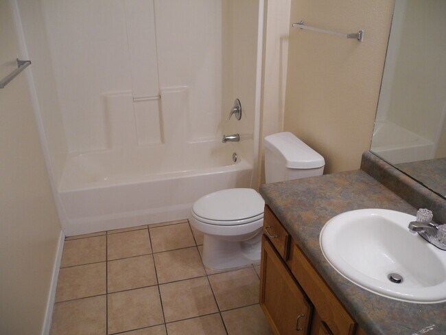 Building Photo - Condominium in Academy Commons