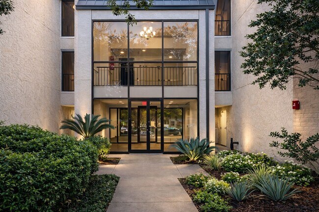 Building Photo - 8529 Hearth Dr