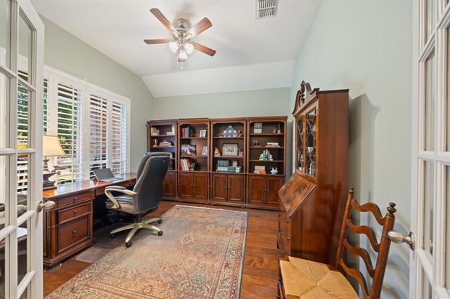 Building Photo - 14881 Holly Leaf Dr