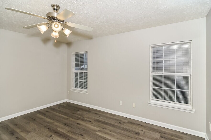 Building Photo - 177 Howard Woody Dr