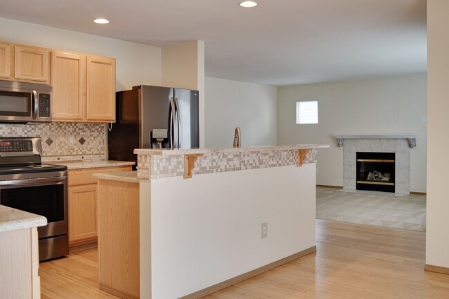 Building Photo - Covington  Woodcreek 5 Bedroom 2 Story