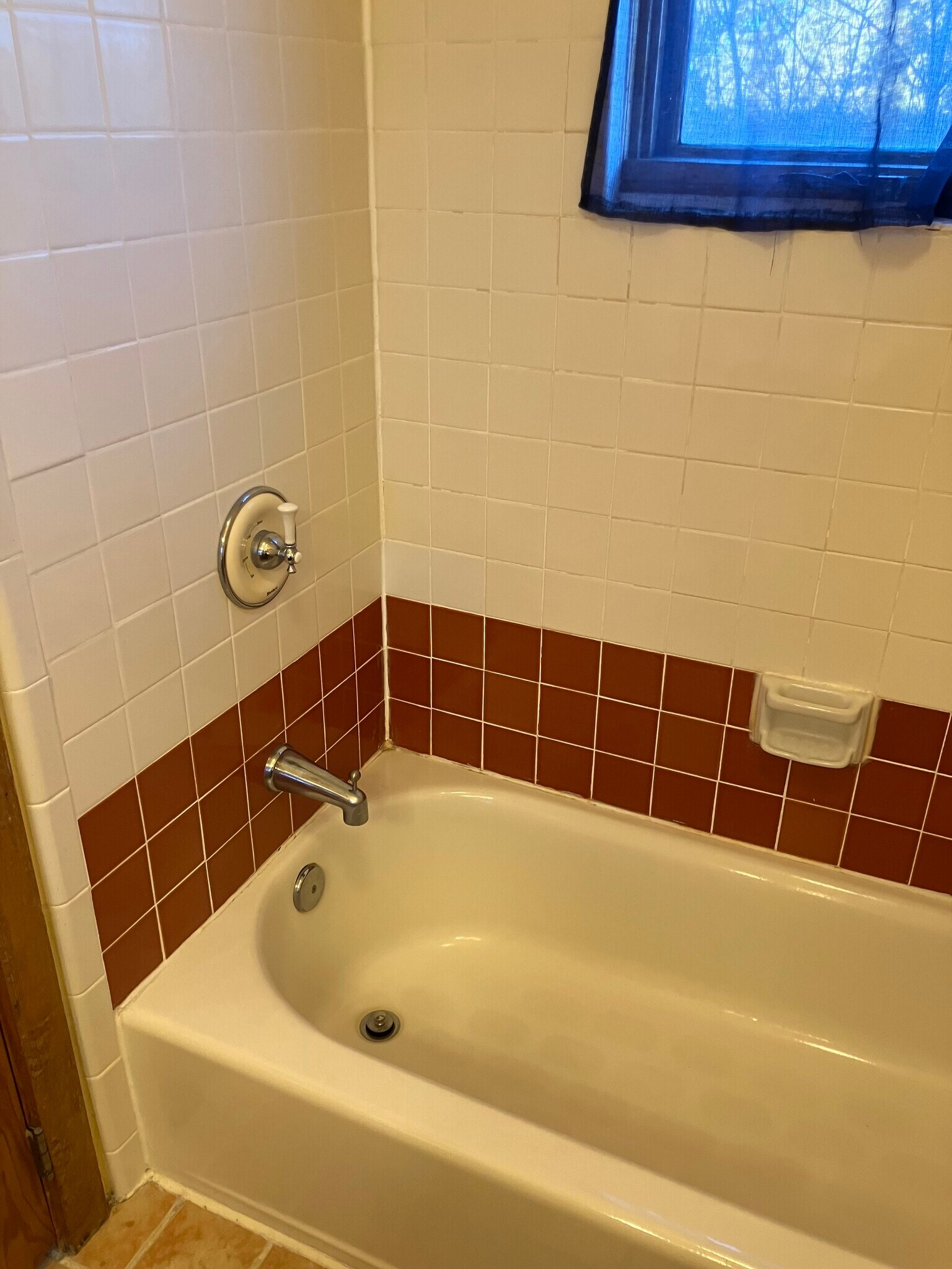 Building Photo - 3228 1/2 La Avenida de San Marcos