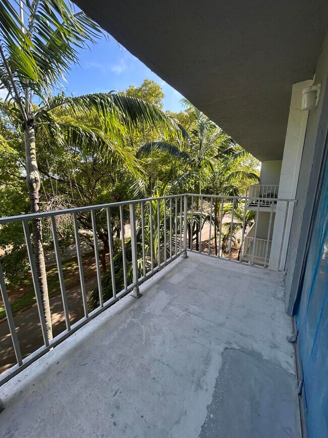 Building Photo - 1805 Sans Souci Blvd