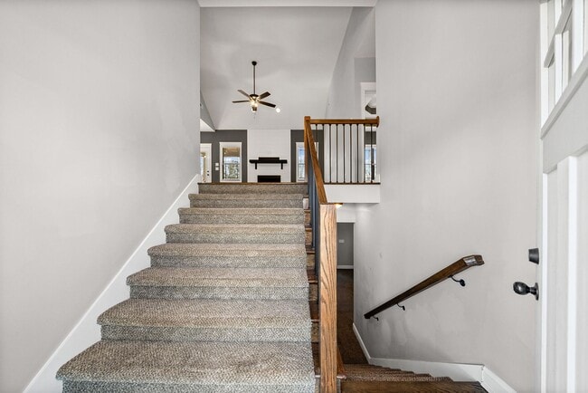 Building Photo - Spacious 4 bedroom 3 full bath home for rent!