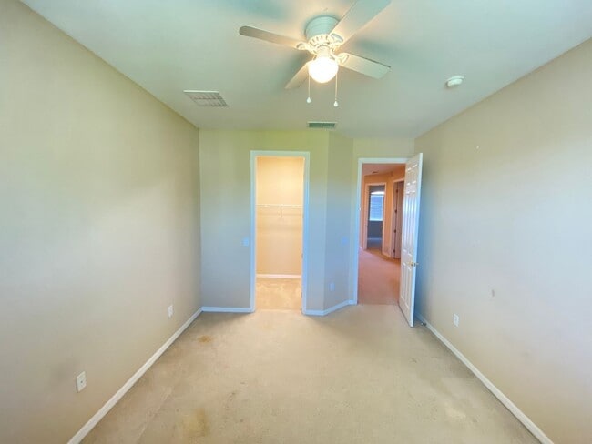 Building Photo - 519 Terrace Spring Dr