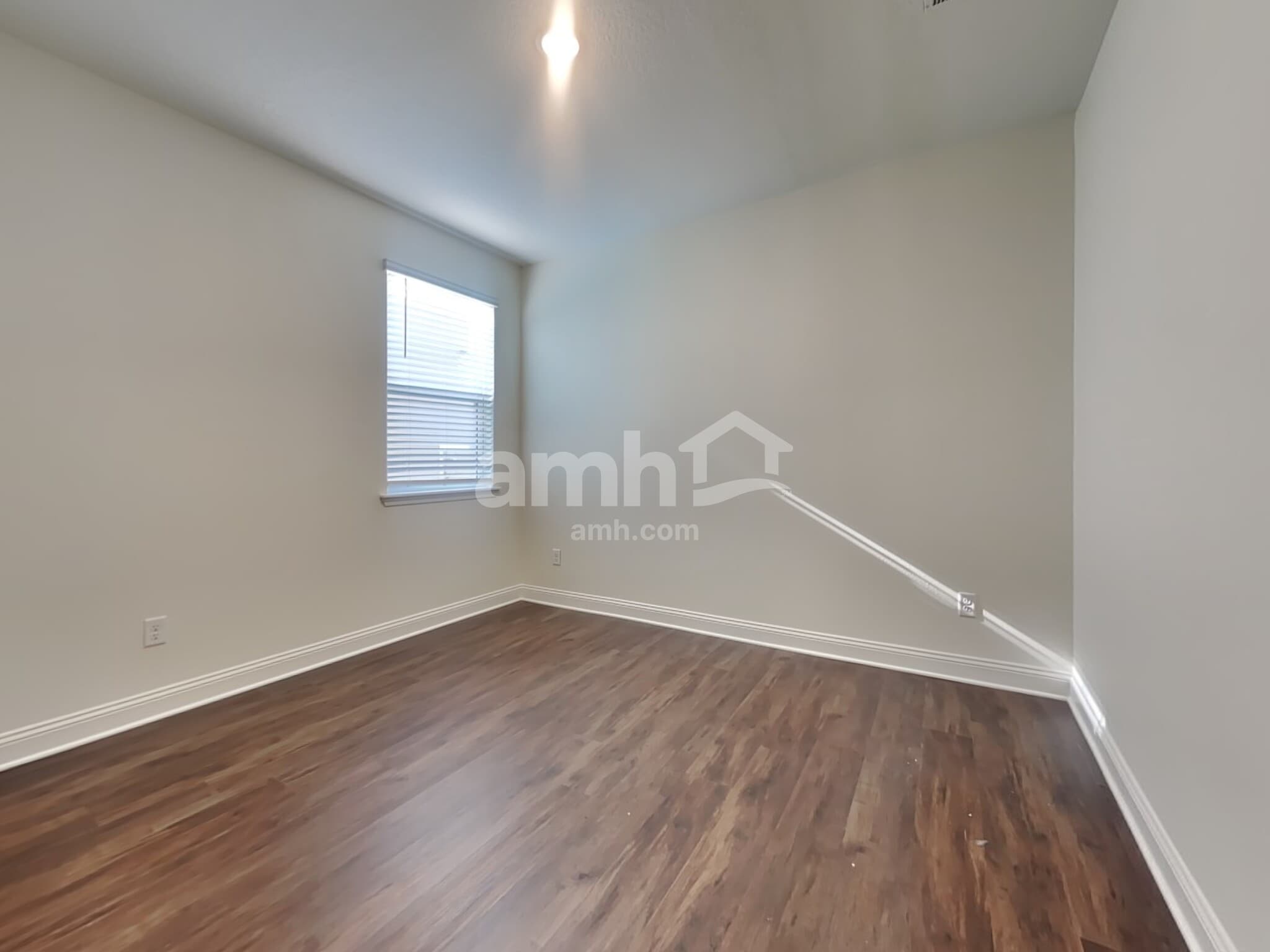 Building Photo - 283 Banyan Frst Dr