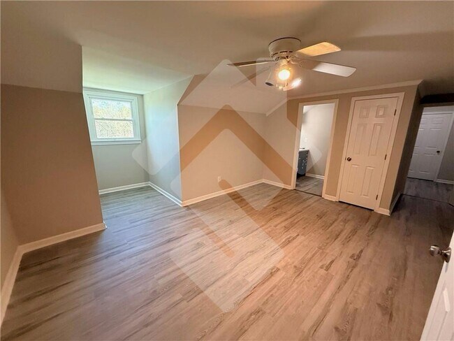 Building Photo - 3670 Gravitt Rd