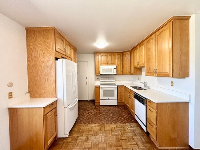 Building Photo - 11277 E Custer Pl