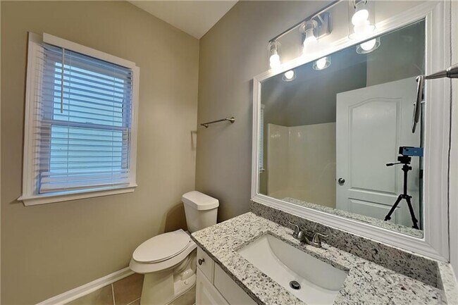 Building Photo - 331 Mirramont Ct