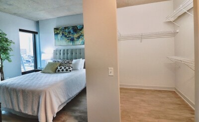 Building Photo - 1029 W Addison St