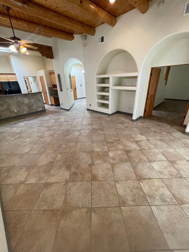 Building Photo - Great Home in Picacho Hills - Fairway Vill...