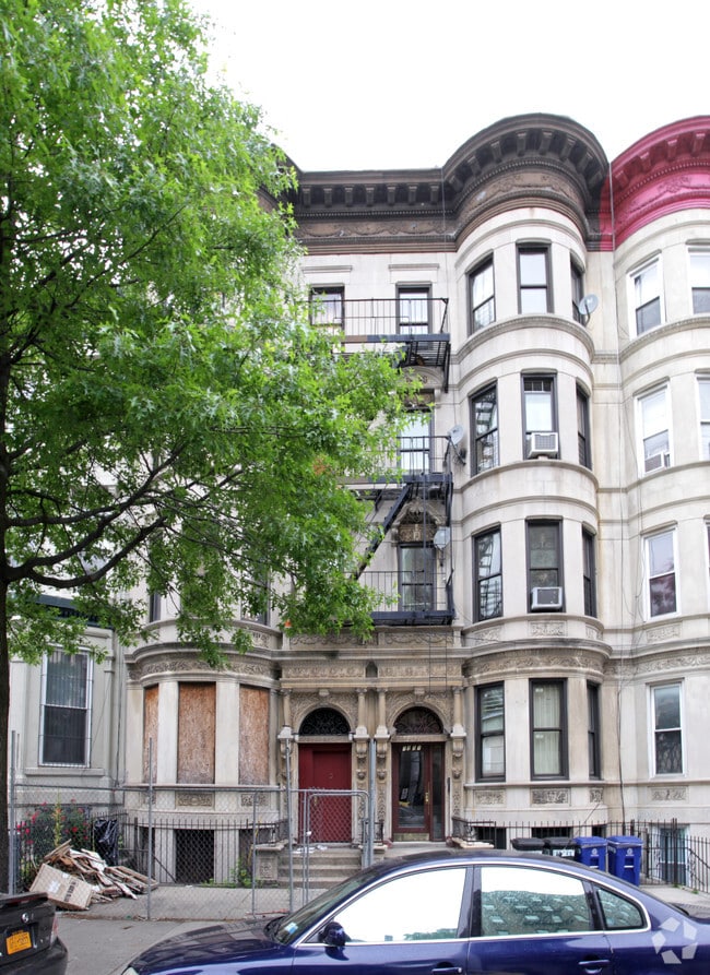 Primary Photo - 1331 pacific street