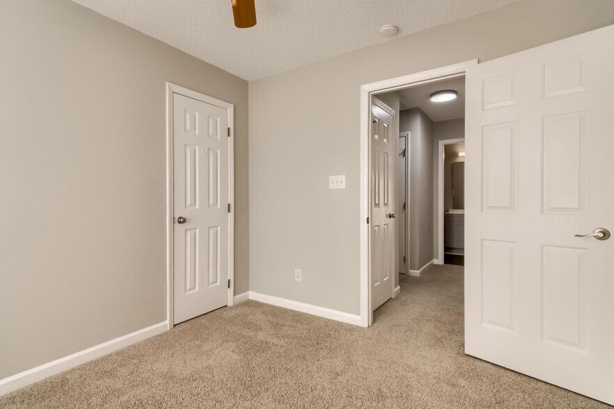 Building Photo - 7417 Wisconsin Ct