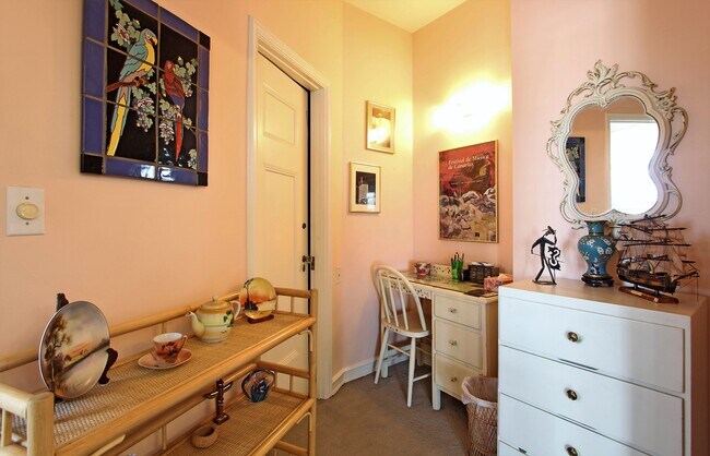 Building Photo - 800 E Ocean Blvd