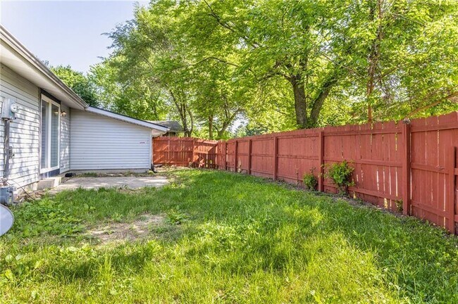 Building Photo - 2322 Silver Maple Ct