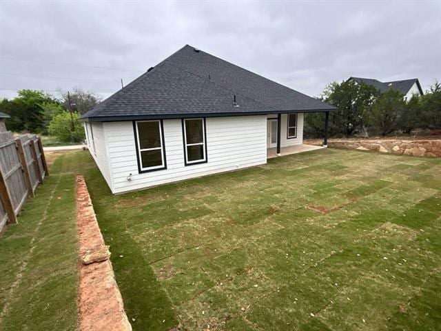 Building Photo - 2215 Beverly Dr