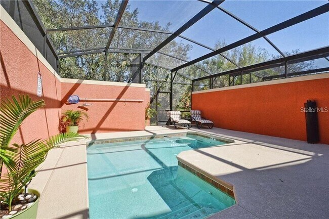Building Photo - 2973 Banana Palm Dr