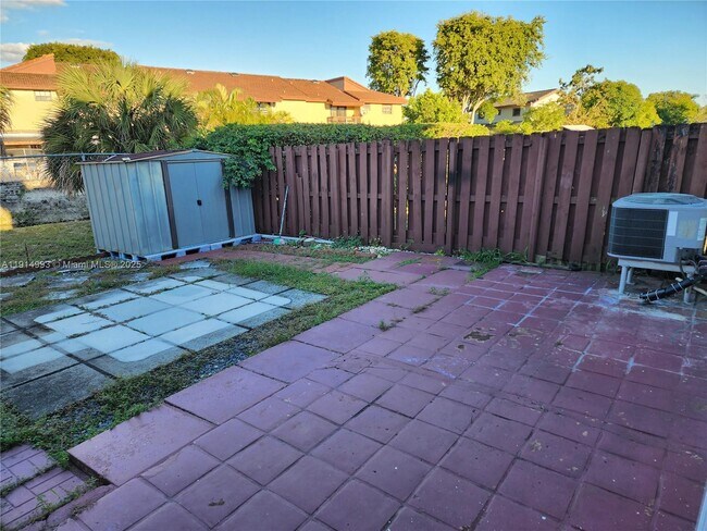 Building Photo - 13433 SW 62nd St