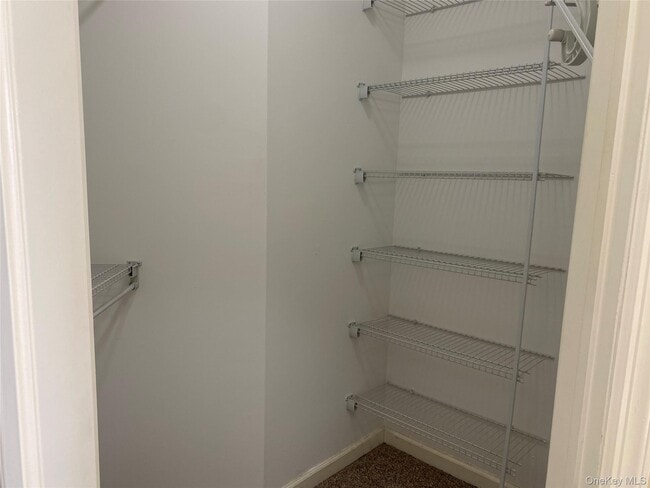 Building Photo - 11 Nicole Ct