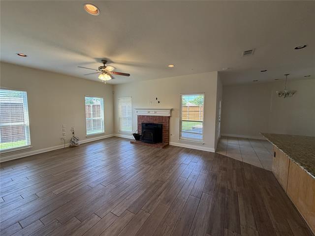 Building Photo - 1001 Meadow Creek Dr