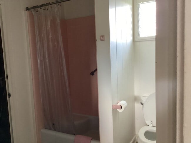 Building Photo - Furnished Kaimalino House Fronting Canal & Overlooking Kailua Bay