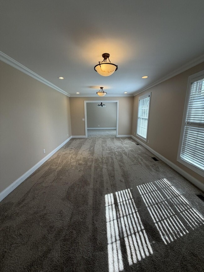 Building Photo - 110 Pineur Rd