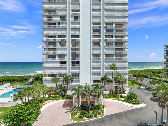 Building Photo - 9960 S Ocean Dr