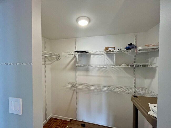 Building Photo - 250 174th St