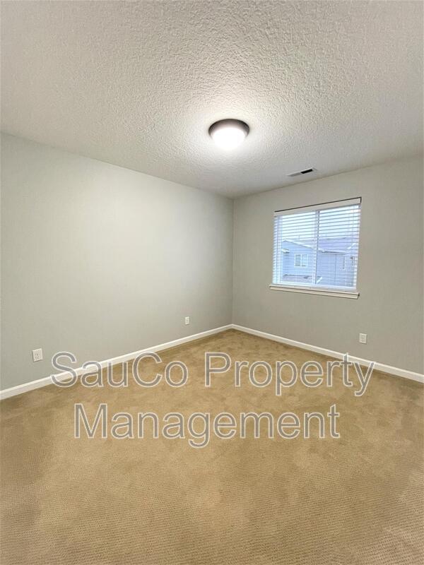Building Photo - 5246 SE Redberry Pl