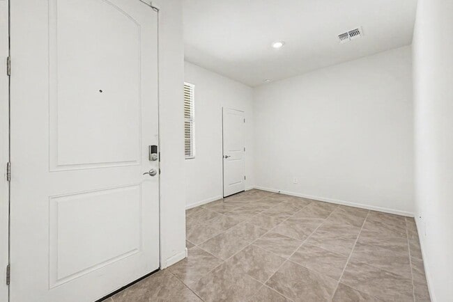 Building Photo - 12528 E Caden Dr