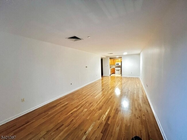 Building Photo - 53 W Palisade Ave