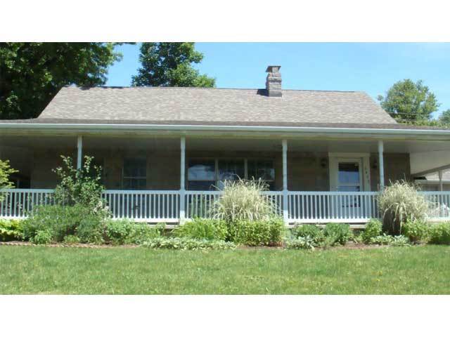 Building Photo - Charming Three-Bedroom Home Near University and Shopping - Available July 2026!