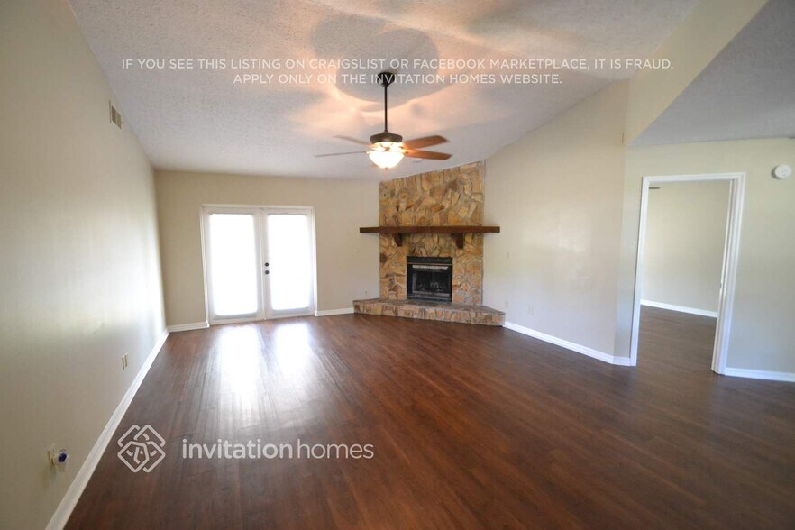 Building Photo - 4826 Canterbury Dr